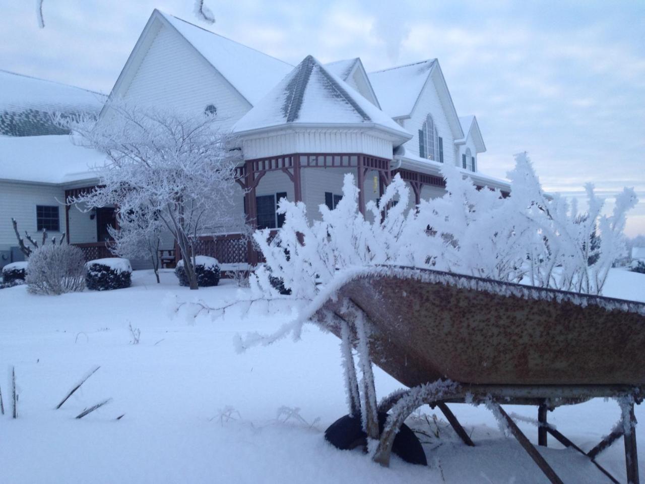 Green Gables Bed & Breakfast Odon Exterior foto